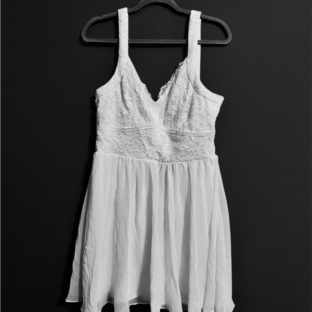 Francesca's Collections White Lace Dress